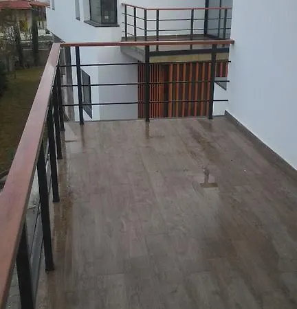 4 Mevsim Tatil Sitesi *